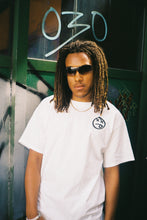 Lade das Bild in den Galerie-Viewer, White Kiezkid Tee
